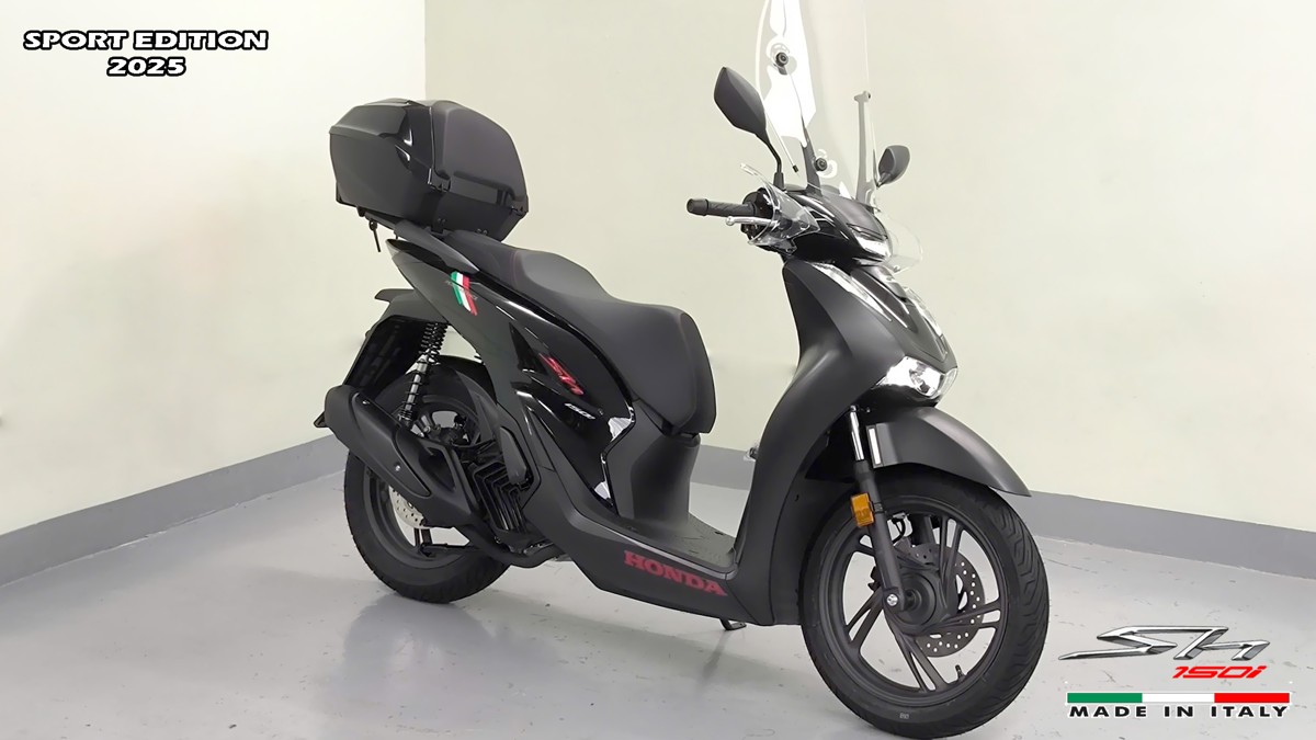 SH150 Sport 2025 màu đen là một chiếc xe tay ga cao cấp đáng mu