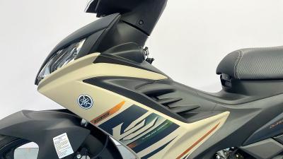 Yamaha 135LC 2025 Malaysia màu vàng cát