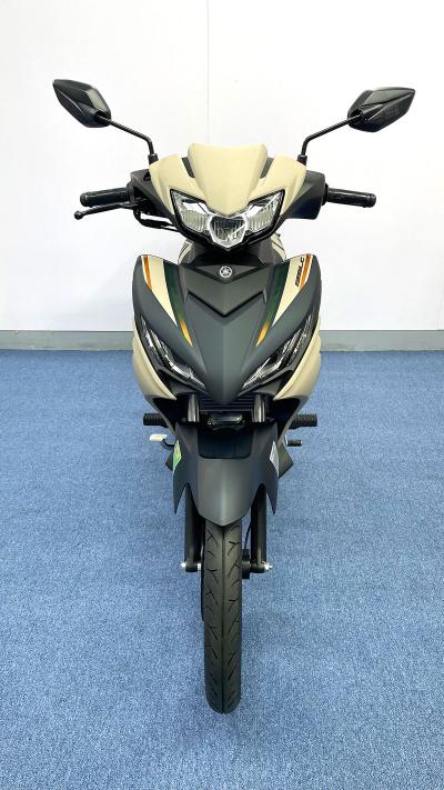 Yamaha 135LC 2025 Malaysia màu vàng cát
