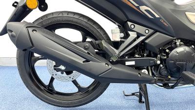 Yamaha 135LC 2025 Malaysia màu vàng cát