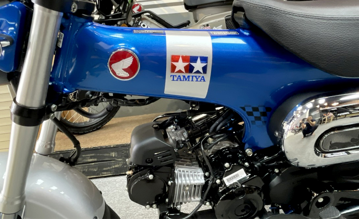 cốp Honda Dax 125 Tamiya Limited Edition