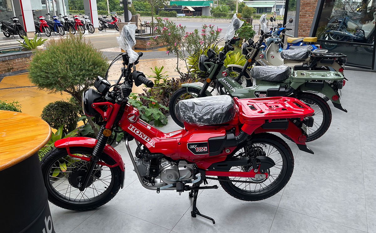 Honda CT125 2022 màu đỏ