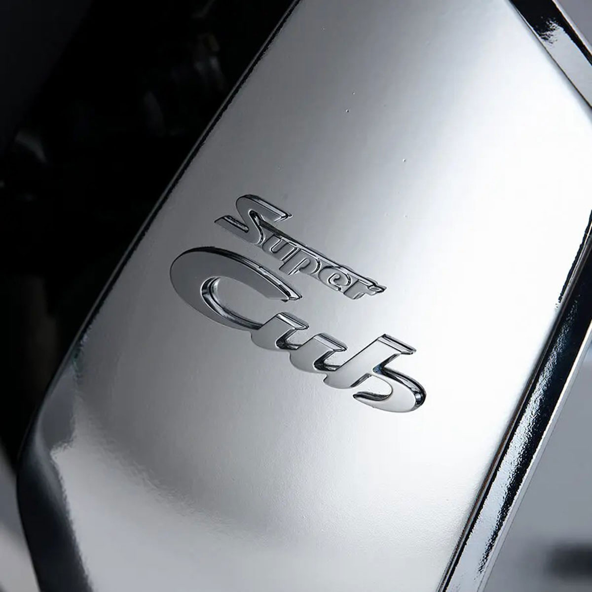 Honda Super Cub C125 Disney Limited Edition