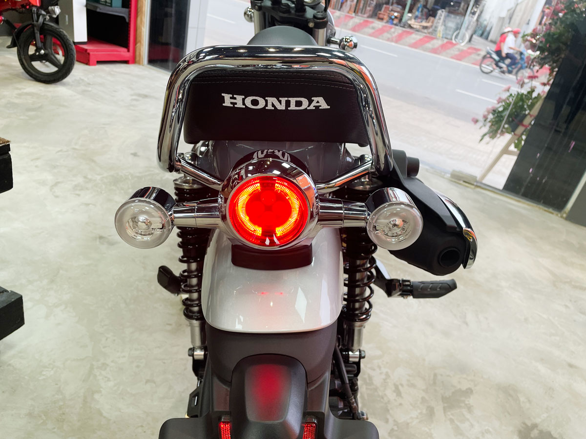 Honda Dax ST125 ABS tại cửa hàng bán xe Lai Châu hoàn thiện bộ sưu tập xế nổ mini