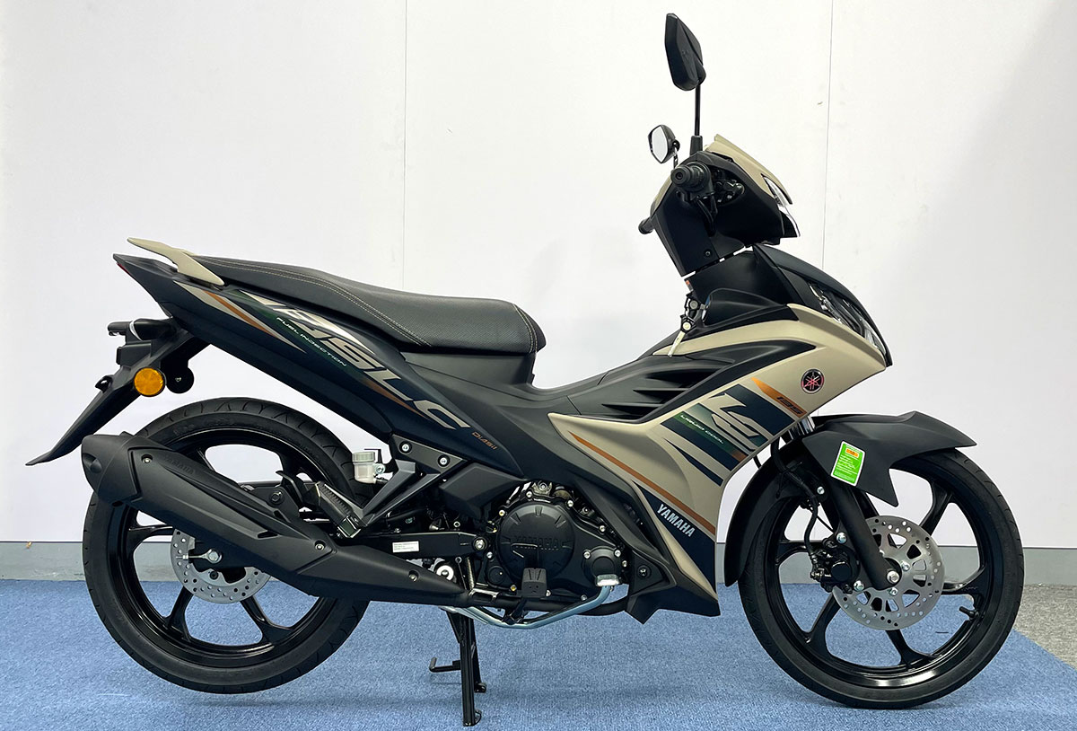 Yamaha 135LC màu vàng cát
